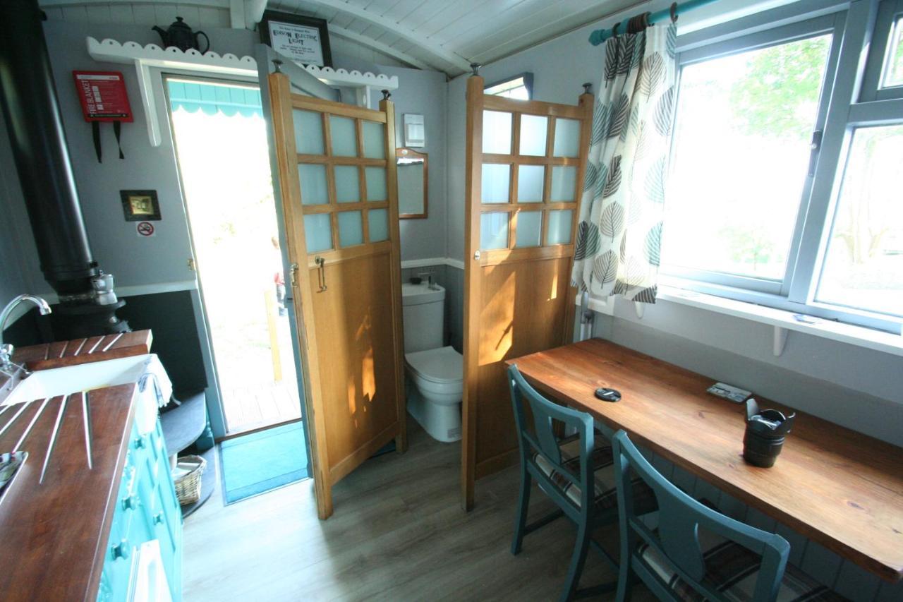 Appartement Bronllys Farm Coastal Self-Catering à Llanelli Extérieur photo